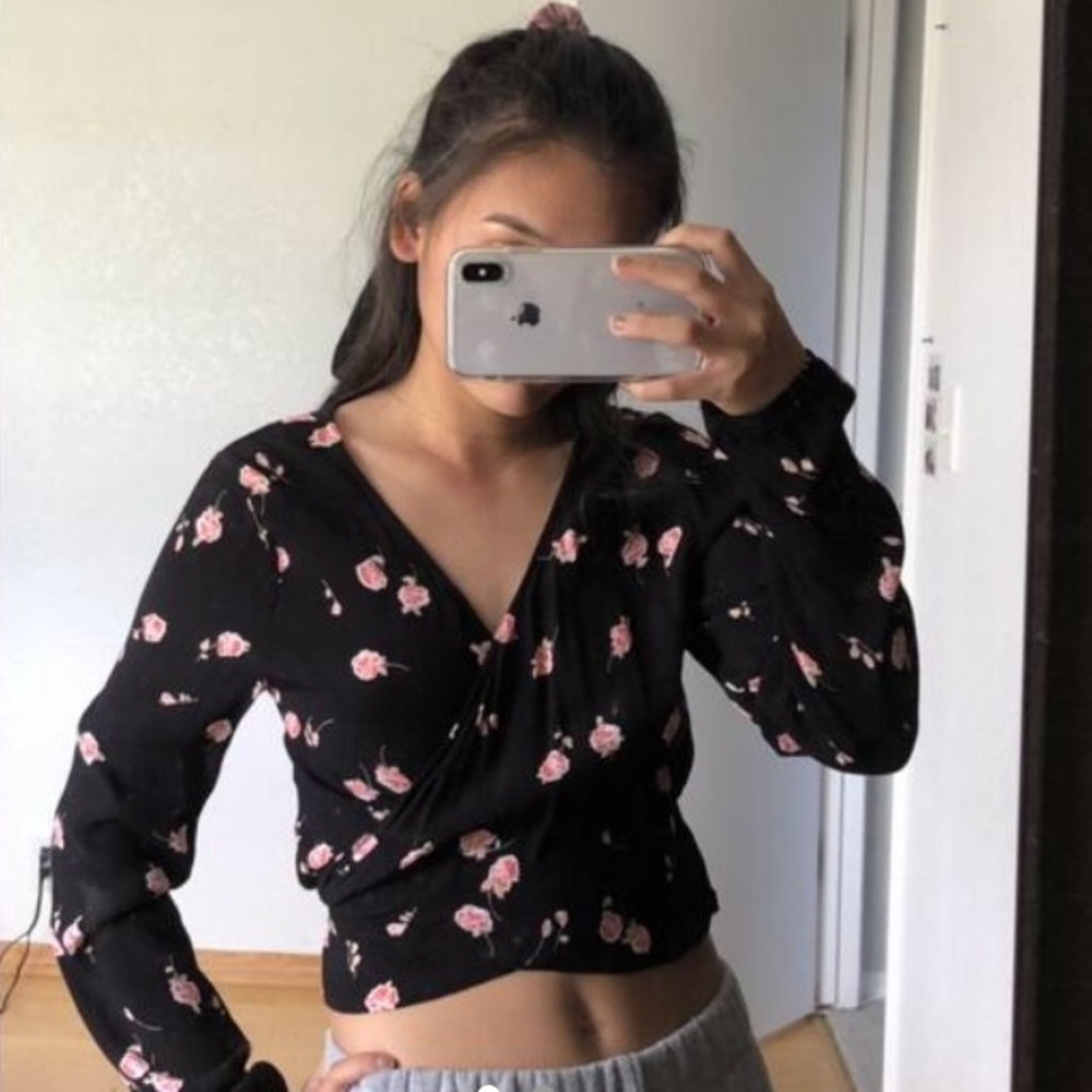 Coco top on sale for a few hours - Picture 2 of 6